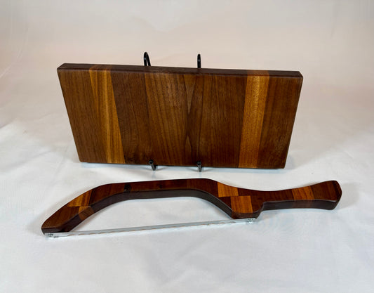 Bread knife w/ matching cutting board - Walnut and Mahogany mixed