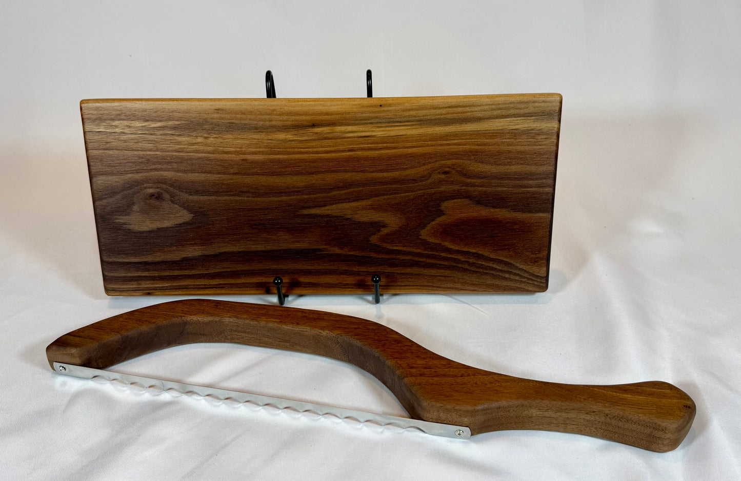 Bread Knife w/ matching board - Walnut